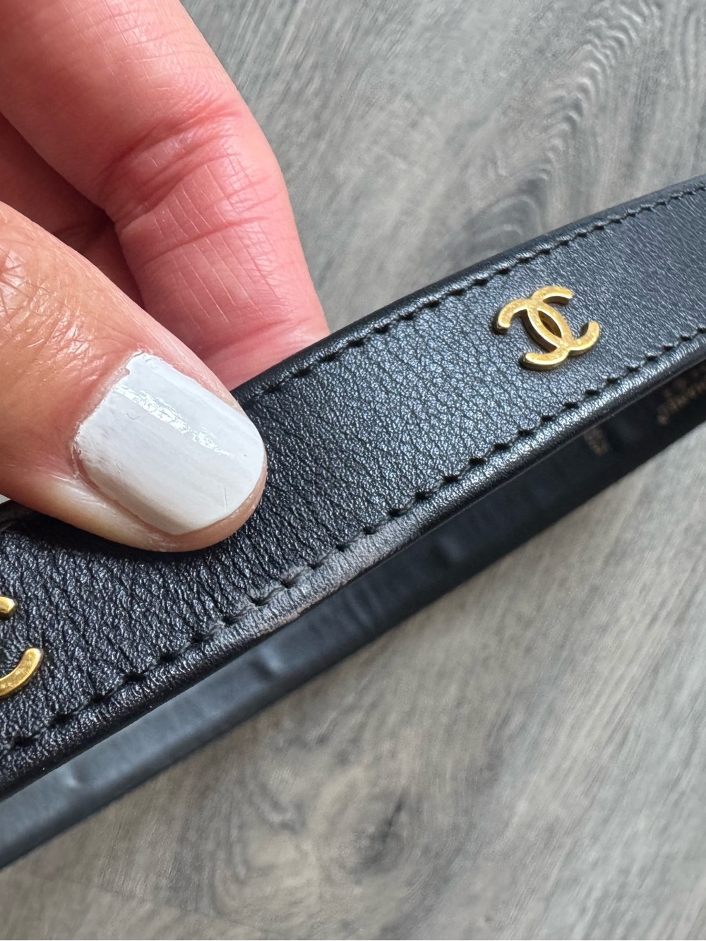 Vintage Chanel Logo Leather Belt - Picture 5 of 7